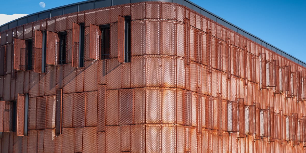 Edificio_vivienda_con_protección_solar